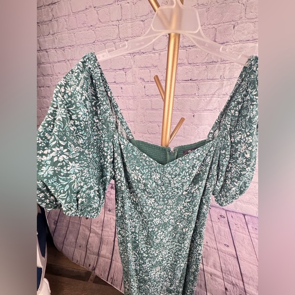 MADEWELL Puff Sleeve Sweetheart Neckline Green Ditsy Floral Midi Dress size 14 - Picture 12 of 16